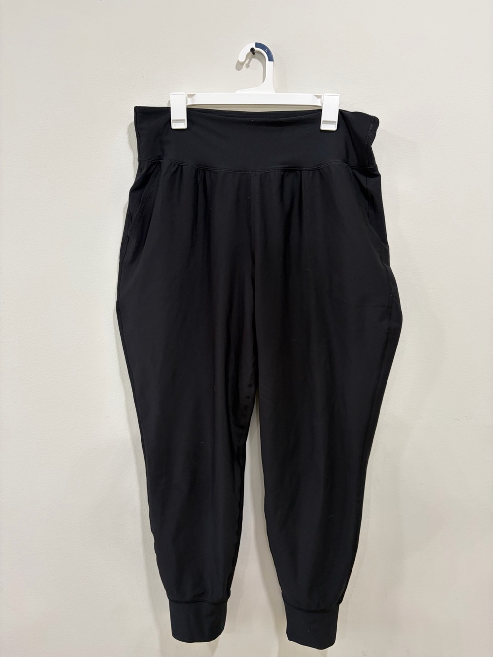 Old Navy Black High-Waist Jogger Pants